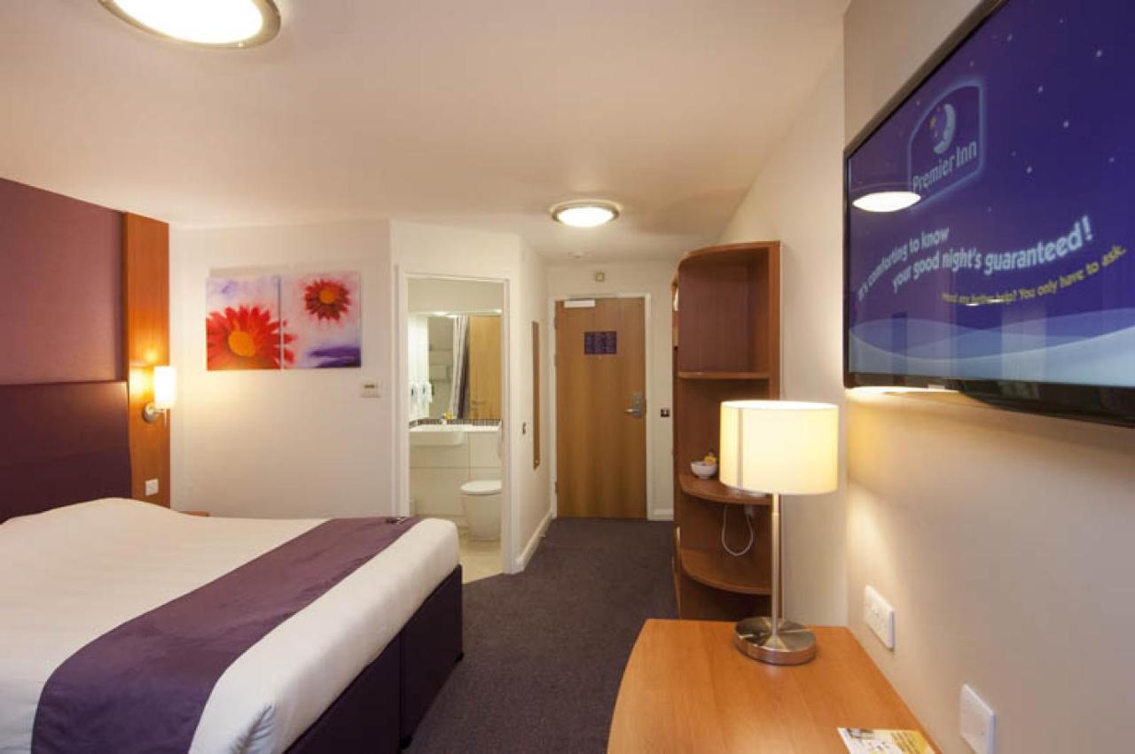 Premier Inn London Croydon Town Centre Номер фото